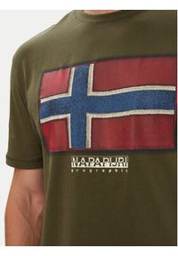 Napapijri T-Shirt S-Flag Tiki Ss NP0A8A6IG1F1 Zielony ciemny Regular Fit. Kolor: zielony. Materiał: bawełna #3