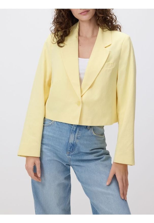 Reserved - Krótka marynarka - jasnożółty. Kolor: żółty. Materiał: tkanina. Długość: krótkie