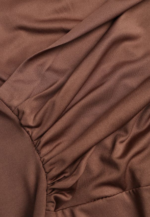 Born2be - Brązowe Body Bez Rękawów z Kopertowym Dekoltem Neaniethra. Okazja: na co dzień. Typ kołnierza: dekolt w serek. Kolor: brązowy. Materiał: materiał, jeans. Długość rękawa: bez rękawów. Styl: casual