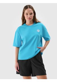 4f - 4F T-shirt oversize z nadrukiem damski - turkusowy XS. Okazja: na co dzień. Kolor: turkusowy. Materiał: dzianina, jersey, bawełna. Długość rękawa: krótki rękaw. Długość: krótkie. Wzór: nadruk. Styl: casual, klasyczny, sportowy #1