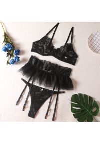 Intica - Komplet bielizny z regulowanymi paskami i przezroczystymi wstawkami Zakira. Kolor: czarny. Materiał: materiał, skóra. Wzór: paski