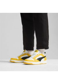 Puma - Buty do chodzenia męskie PUMA Rebound V6 Low. Kolor: wielokolorowy, czarny, żółty, biały. Sport: turystyka piesza