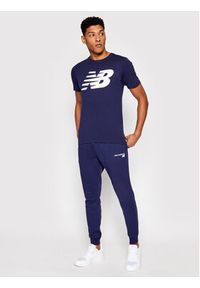 New Balance Spodnie dresowe C C F Pant MP03904 Granatowy Athletic Fit. Kolor: niebieski. Materiał: syntetyk, dresówka