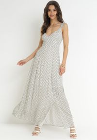Born2be - Zielona Wiskozowa Sukienka Maxi na Szerokich Ramiączkach z Cienkimi Gumkami Dayani. Okazja: na co dzień. Kolor: zielony. Materiał: wiskoza. Długość rękawa: na ramiączkach. Wzór: aplikacja, kwiaty. Typ sukienki: proste. Styl: casual. Długość: maxi #1