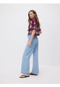 Reserved - Jeansy straight fit - niebieski. Kolor: niebieski