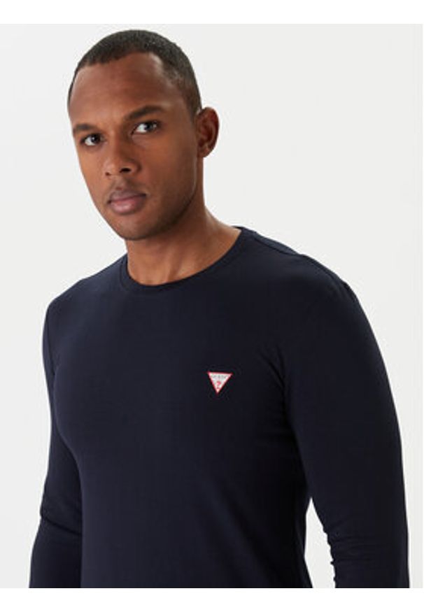 Guess Longsleeve M2YI28 J1314 Granatowy Slim Fit. Kolor: niebieski. Materiał: bawełna. Długość rękawa: długi rękaw