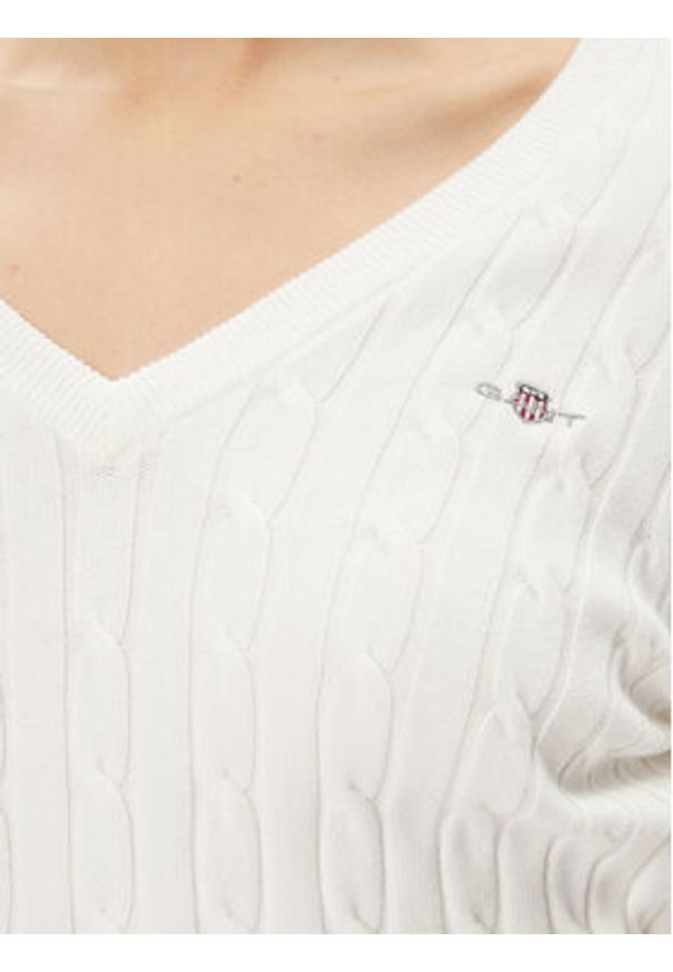 GANT - Gant Sweter 4800101 Biały Slim Fit. Kolor: biały. Materiał: bawełna