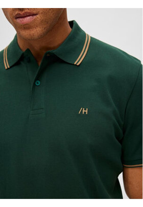 Selected Homme Polo 16087840 Zielony Regular Fit. Typ kołnierza: polo. Kolor: zielony. Materiał: bawełna