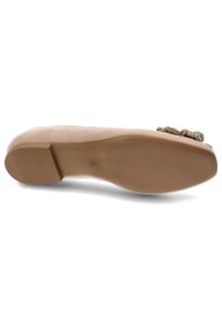 Beżowe Baleriny Armodo Wygodne Obuwie Damskie. Kolor: beżowy. Materiał: zamsz. Styl: klasyczny, elegancki
