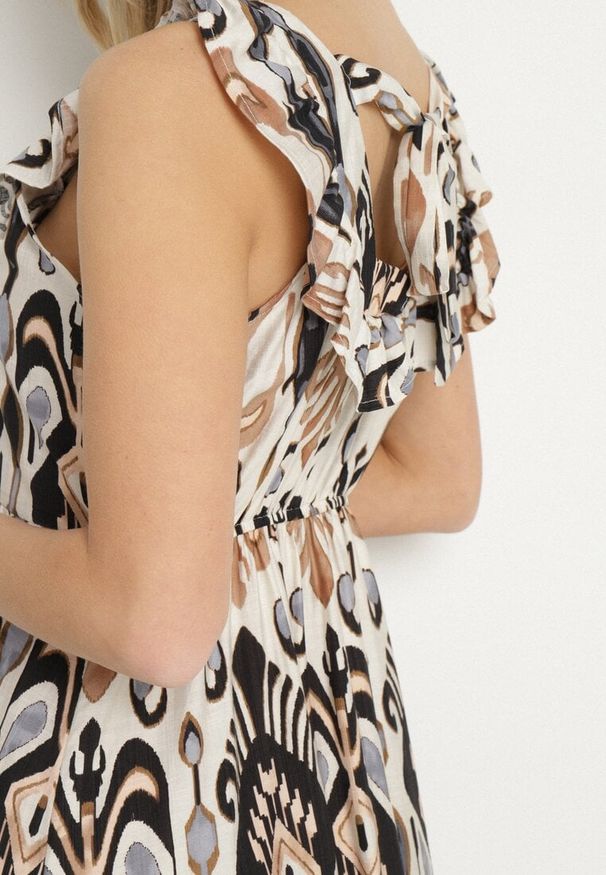 Born2be - Czarna Rozkloszowana Sukienka z Wiskozą Wiązana na Plecach w Print Boho Turielia. Okazja: na spacer. Kolor: czarny. Materiał: wiskoza. Długość rękawa: na ramiączkach. Wzór: nadruk. Sezon: lato. Styl: boho
