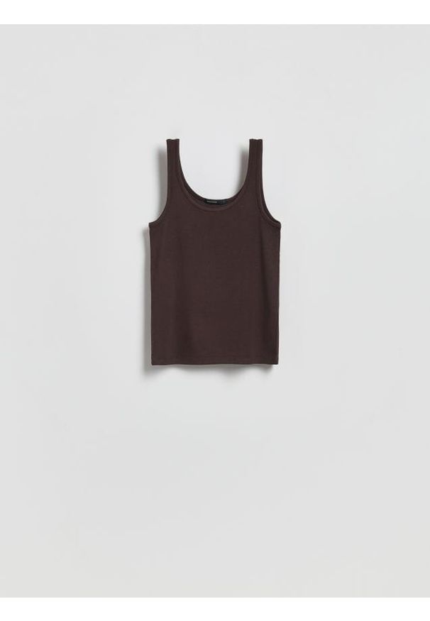 Reserved - Gładki top z wiskozą - ciemnobrązowy. Kolor: brązowy. Materiał: wiskoza. Wzór: gładki