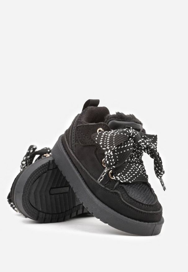 Born2be - Czarne Śniegowce Sneakersy z Ozdobnym Sznurowaniem Ocieplane Futerkiem Nalinia. Okazja: na uczelnię, na co dzień. Zapięcie: rzepy. Kolor: czarny. Materiał: futro. Styl: casual, elegancki