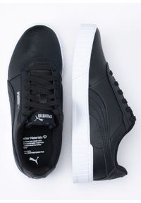 Sneakersy damskie czarne Puma Carina 2.0. Zapięcie: pasek. Kolor: czarny. Materiał: materiał, skóra, guma. Szerokość cholewki: normalna. Sezon: lato. Obcas: na platformie