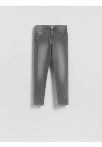 Reserved - Jeansy slim fit push up - jasnoszary. Kolor: szary