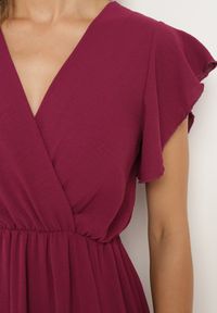 Born2be - Bordowa Plisowana Sukienka z Kopertowym Dekoltem i Gumką w Talii Waretta. Typ kołnierza: dekolt kopertowy. Kolor: czerwony. Typ sukienki: kopertowe. Styl: elegancki #4