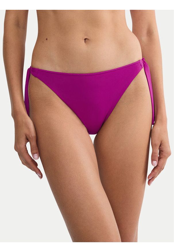 Triumph Dół od bikini Summer Twist Tai 01 10226494 Różowy. Kolor: różowy. Materiał: syntetyk