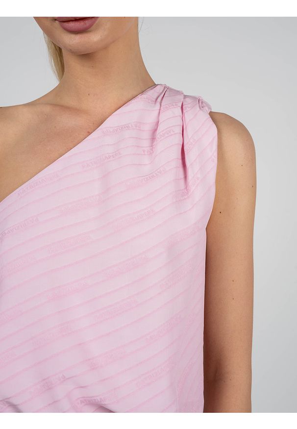 Patrizia Pepe Top | 2C1332 A050 | Kobieta | Różowy. Okazja: na co dzień. Kolor: różowy. Materiał: wiskoza. Długość rękawa: na ramiączkach. Wzór: aplikacja, nadruk. Styl: casual
