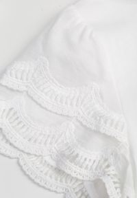 Renee - Biały T-shirt z Bawełny z Rękawami z Koronki Hycis. Kolor: biały. Materiał: bawełna, koronka. Wzór: koronka #3