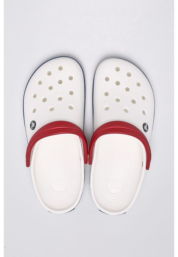 Crocs - Klapki. Nosek buta: okrągły. Kolor: biały. Materiał: materiał, guma. Wzór: gładki