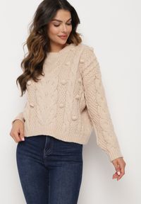 Born2be - Beżowy Sweter z Wiskozą i Wełną Aplikacją 3D i Tłoczeniem Vaishira. Kolor: beżowy. Materiał: wiskoza, wełna. Wzór: aplikacja. Sezon: zima #5