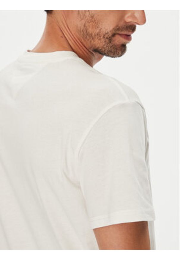 Tommy Jeans T-Shirt Linear Chest DM0DM21780 Écru Slim Fit. Materiał: bawełna