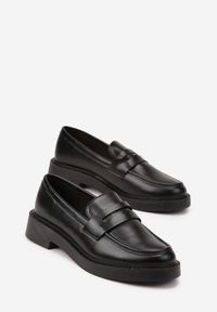 Born2be - Czarne Mokasyny Vices z Ozdobną Wstawką Akelie. Okazja: na spotkanie biznesowe, na co dzień. Kolor: czarny. Wzór: aplikacja. Styl: biznesowy, casual, elegancki