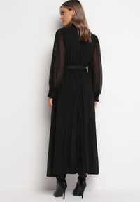 Born2be - Czarna Rozkloszowana Sukienka Maxi z Plisowanym Dołem i Paskiem Brofilla. Okazja: na co dzień. Kolor: czarny. Materiał: poliester, materiał, koronka. Wzór: aplikacja, koronka. Styl: casual, klasyczny. Długość: maxi #3