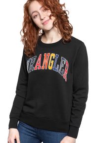 Wrangler - BLUZA WRANGLER REGULAR SWEAT BLACK W6N2HA100. Kolor: czarny