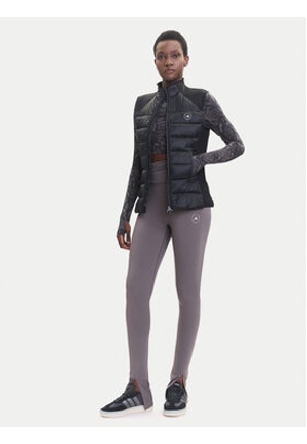 Adidas by Stella McCartney - adidas by Stella McCartney Bezrękawnik True Nature Golf JW2028 Czarny Slim Fit. Typ kołnierza: golf. Kolor: czarny. Materiał: syntetyk. Długość rękawa: bez rękawów. Sport: golf