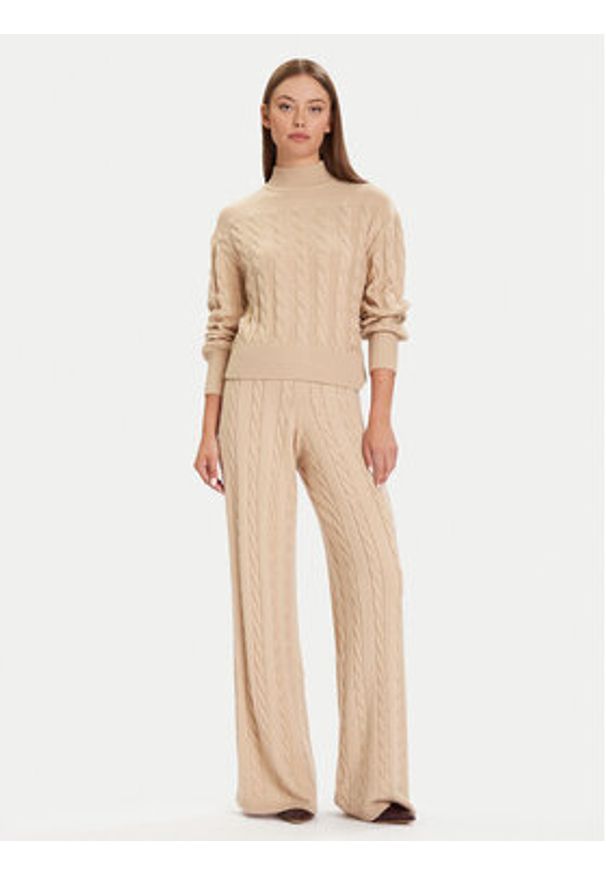 Guess Spodnie dzianinowe W5BB52 Z1192 Beżowy Regular Fit. Kolor: beżowy. Materiał: syntetyk