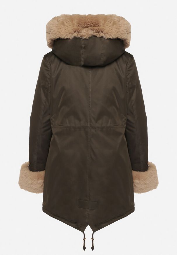 Born2be - Zielono-Beżowa Kurtka Parka z Kapturem i Odpinanymi Futerkowymi Zdobieniami Inessara. Okazja: na co dzień. Typ kołnierza: kaptur. Kolor: zielony. Materiał: skóra. Wzór: aplikacja. Styl: casual, elegancki