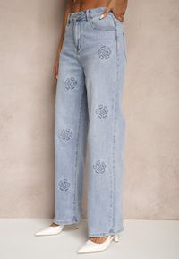 Renee - Niebieskie Szerokie Jeansy High Waist Zdobione Wzorem w Kwiaty Firedis. Okazja: na co dzień. Stan: podwyższony. Kolor: niebieski. Wzór: aplikacja, kwiaty. Sezon: lato, wiosna. Styl: elegancki, casual #3