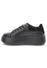 Sneakersy damskie Filippo, wykonane ze skóry naturalnej modny fason na wysokiej platformie klasyczne sznurowanie, czarne, DP6058/26 BK. Okazja: na co dzień. Zapięcie: sznurówki. Kolor: czarny. Materiał: skóra. Obcas: na platformie #6