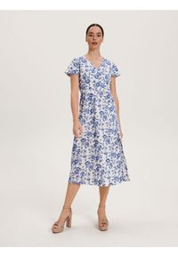 Reserved - Sukienka midi - jasnoniebieski. Kolor: niebieski. Materiał: bawełna, tkanina. Typ sukienki: proste. Długość: midi #1