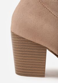 Born2be - Ciemnobeżowe Botki Typu Kowbojki VICES na Obcasie z Ażurową Cholewką Eranata. Okazja: na co dzień. Kolor: beżowy. Materiał: jeans. Szerokość cholewki: normalna. Wzór: ażurowy. Obcas: na obcasie. Styl: casual, elegancki, klasyczny. Wysokość obcasa: średni #4