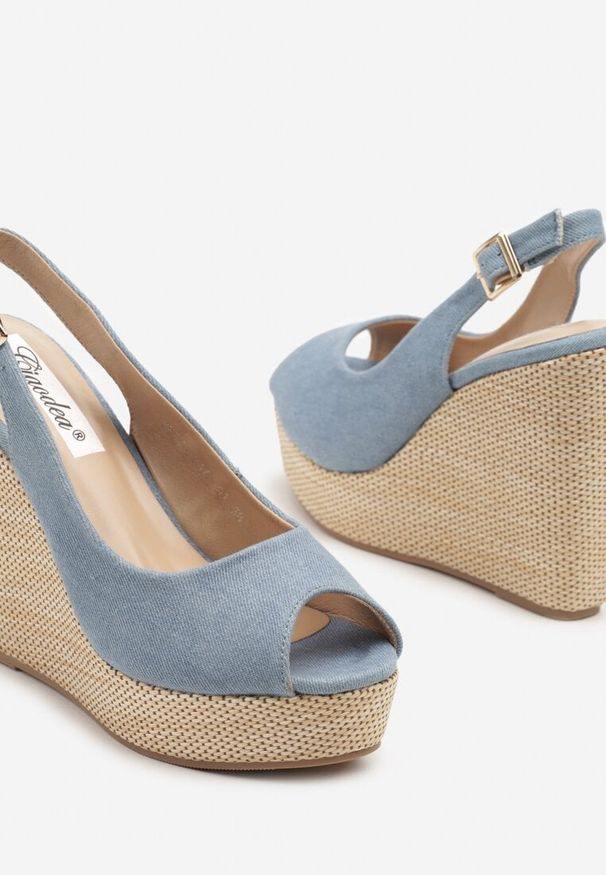 Renee - Niebieskie Sandały Slingback z Imitacji Zamszu na Koturnie Daldiva. Okazja: na co dzień. Zapięcie: pasek. Kolor: niebieski. Materiał: zamsz. Obcas: na koturnie. Styl: casual, elegancki