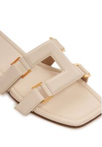 Elisabetta Franchi Klapki SA-50L-62E2-V550 Kremowy. Kolor: kremowy. Materiał: skóra #3