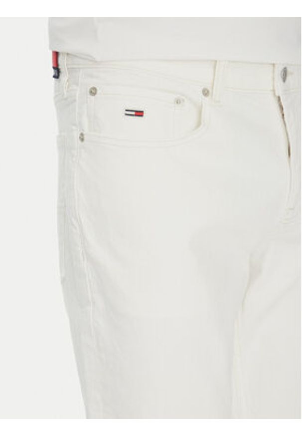 Tommy Jeans Jeansy DM0DM20980 Biały Slim Fit. Kolor: biały