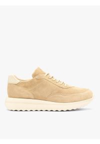 Ryłko - Beżowe sneakersy na grubszym spodzie. Okazja: na co dzień. Nosek buta: okrągły. Kolor: beżowy. Materiał: skóra, welur. Szerokość cholewki: normalna. Obcas: na platformie. Styl: casual, street, sportowy #1