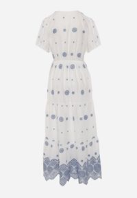 Born2be - Niebieska Bawełniana Sukienka Boho Zdobiona Etno Haftem i Chwostami Metona. Okazja: na spacer, na co dzień. Kolor: niebieski. Materiał: bawełna. Wzór: aplikacja, haft. Typ sukienki: proste. Styl: etno, boho #4