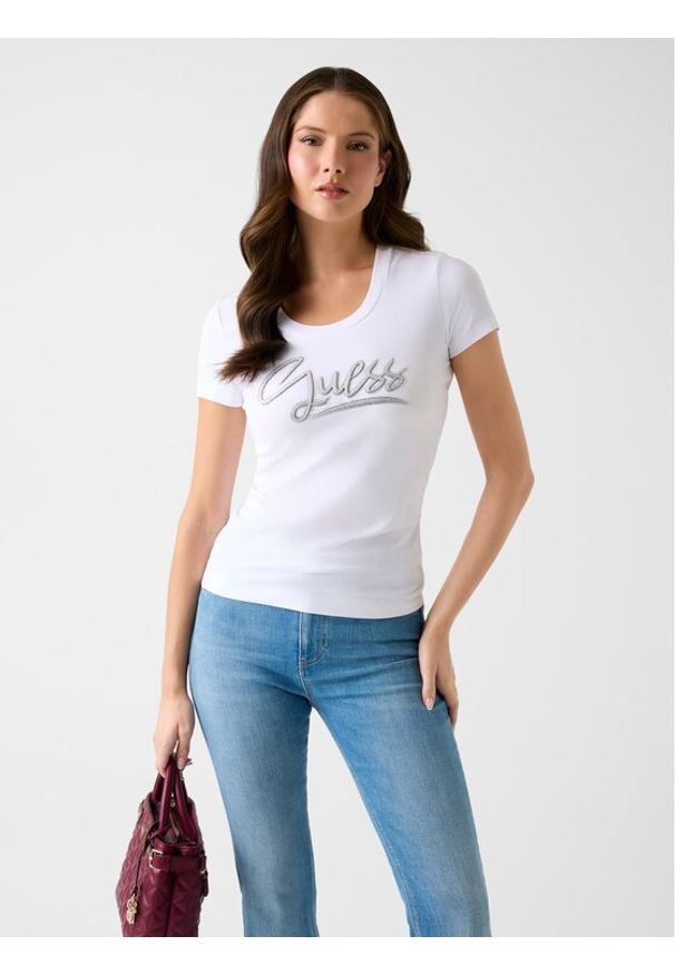 Guess T-Shirt W6RI24 J1314 Biały Regular Fit. Kolor: biały. Materiał: bawełna