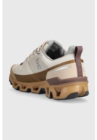 On Running - On-running buty Cloudwander Waterproof męskie kolor beżowy. Zapięcie: sznurówki. Kolor: beżowy. Materiał: materiał, tworzywo sztuczne, włókno, guma. Szerokość cholewki: normalna. Sport: bieganie #2