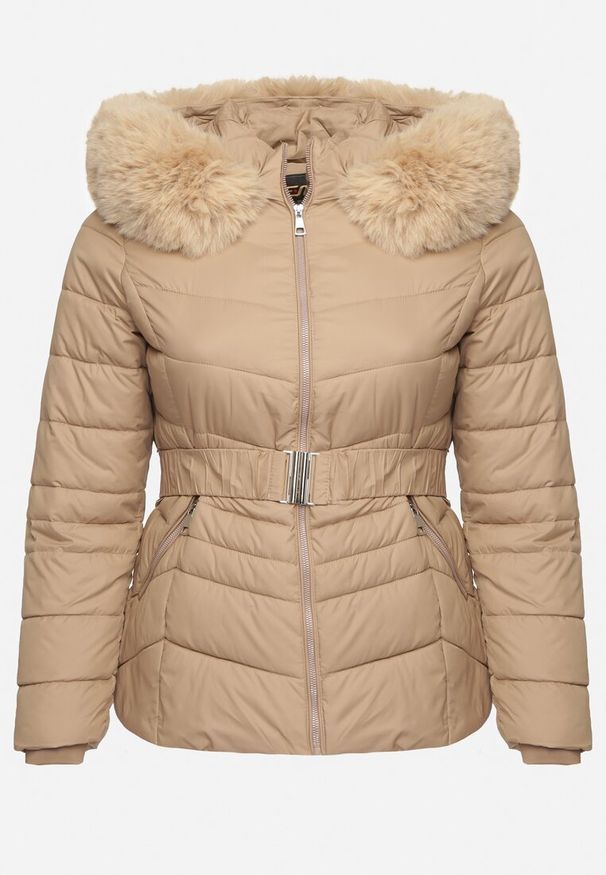 Born2be - Ciemnobeżowa Pikowana Kurtka Zimowa z Paskiem i Kapturem z Futrem z Możliwością Odpięcia Toriella. Okazja: na co dzień. Kolekcja: plus size. Kolor: beżowy. Długość: długie. Wzór: aplikacja. Materiał: futro. Długość rękawa: długi rękaw. Sezon: zima. Styl: wizytowy, elegancki, casual