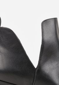 Born2be - Czarne Botki Vices na Obcasie z Ozdobnym Wycięciem Annaviel. Okazja: na co dzień. Nosek buta: szpiczasty. Kolor: czarny. Materiał: dzianina. Obcas: na obcasie. Styl: casual. Wysokość obcasa: średni #3