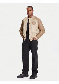 Guess Kurtka bomber M5BL2B K1062 Beżowy Regular Fit. Kolor: beżowy. Materiał: syntetyk #4