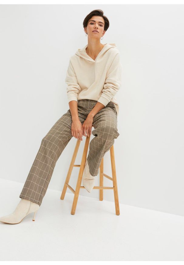 bonprix - Bluza z kapturem o kroju regular fit. Typ kołnierza: kaptur, dekolt w serek. Kolor: beżowy. Materiał: dzianina, materiał