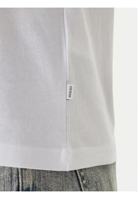 Guess Jeans T-Shirt W6GI45 K8HM0 Biały Regular Fit. Kolor: biały. Materiał: bawełna #4