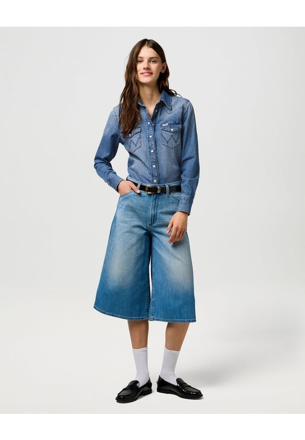 Wrangler - DAMSKA KOSZULA JEANSOWA WRANGLER HERITAGE SHIRT LIGHT HAND 112373227. Materiał: jeans