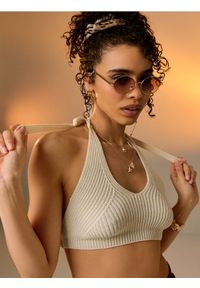 Sinsay - Top halter wiązany na szyi - kremowy. Typ kołnierza: dekolt halter. Kolor: kremowy #1