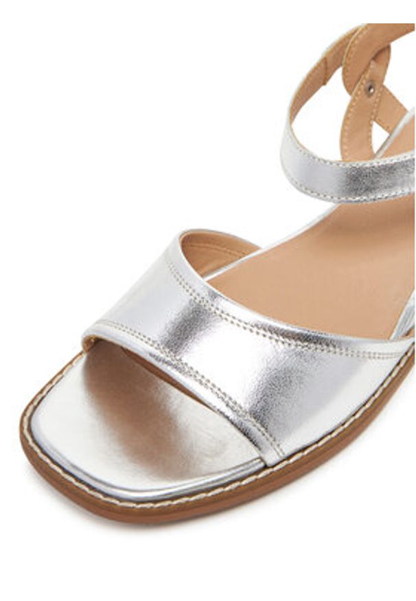 Lasocki Sandały WI33-CS853-HM-03 Srebrny. Kolor: srebrny. Materiał: skóra
